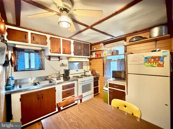 $99,900 | 190 Thunder Rock Road, Crystal Spring, PA 15536