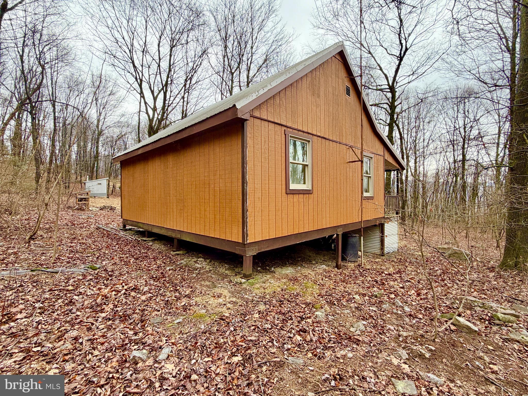 190 Thunder Rock Road Crystal Spring, PA 15536 - Photo 4 of 21