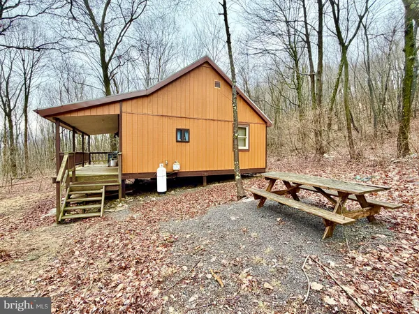 $99,900 | 190 Thunder Rock Road, Crystal Spring, PA 15536