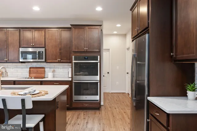 $799,900 | 151 Moffett Lane, Fredericksburg, VA 22406