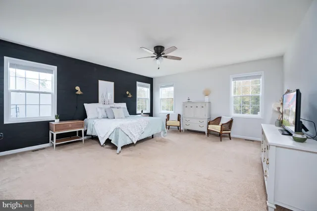 $799,900 | 151 Moffett Lane, Fredericksburg, VA 22406