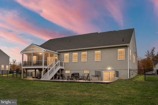 $799,900 | 151 Moffett Lane, Fredericksburg, VA 22406