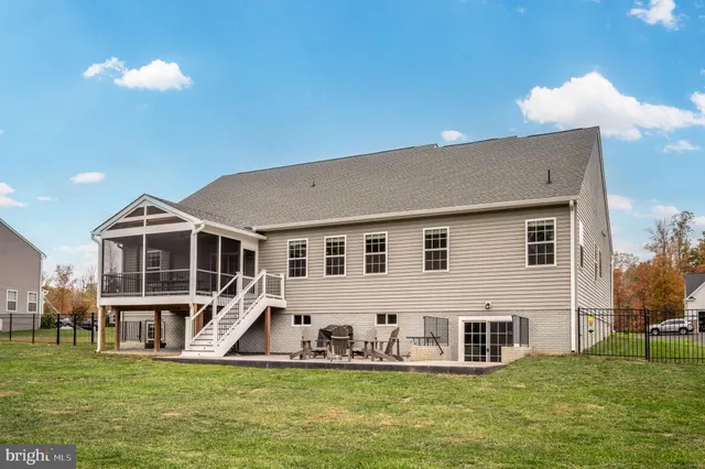 $799,900 | 151 Moffett Lane, Fredericksburg, VA 22406
