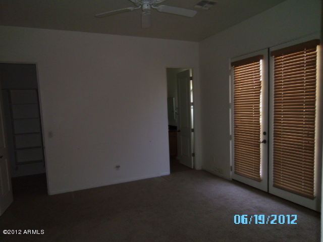 897 East Roma Avenue, Unit 3 Phoenix, AZ 85014 - Photo 9 of 11 SANY0584