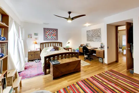 $460,000 | 5400 South Hyde Park Boulevard, Unit B12, Chicago, IL 60615