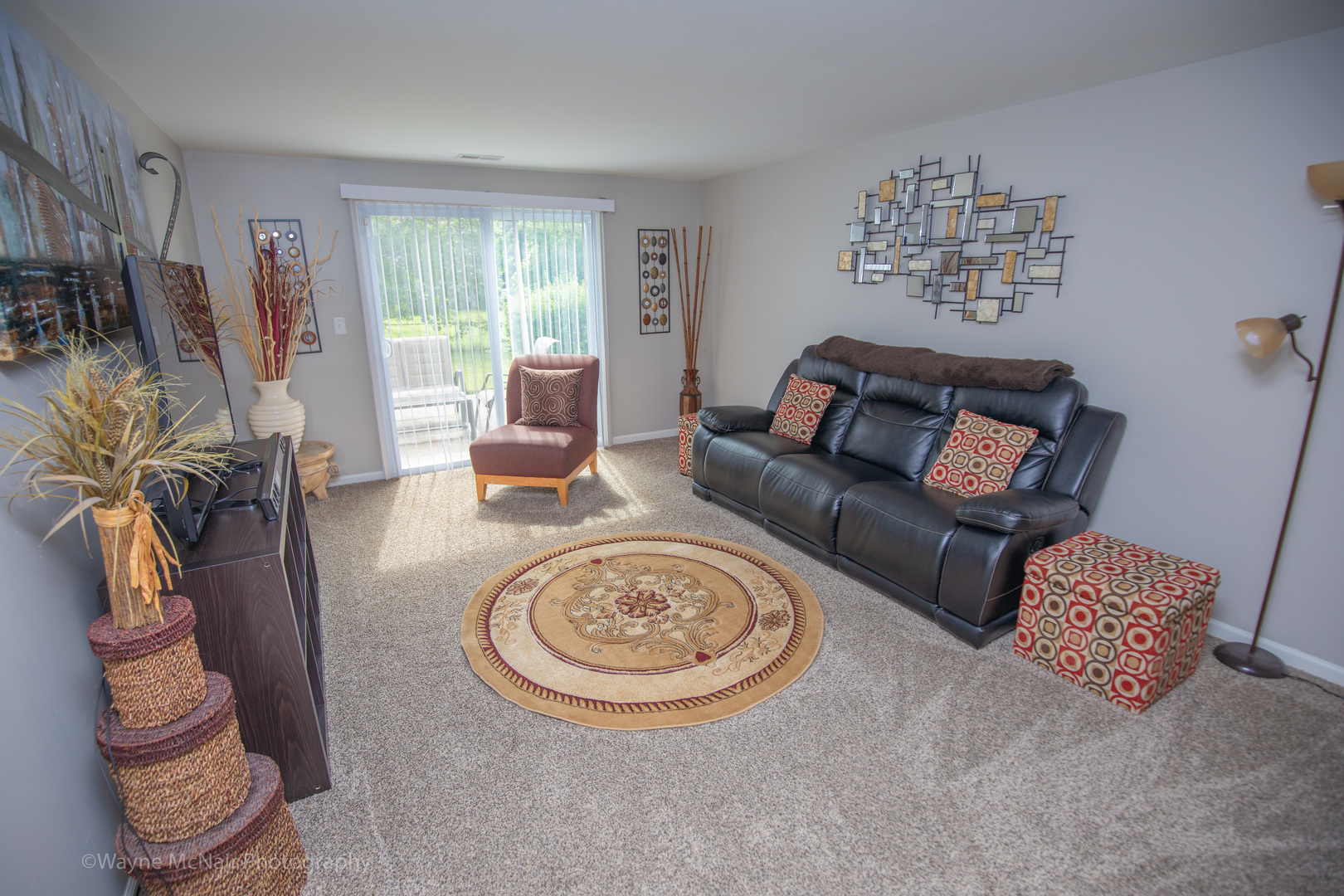 103 Huntingwood Road Matteson, IL 60443 - Photo 14 of 19 a living room with furniture and a large window