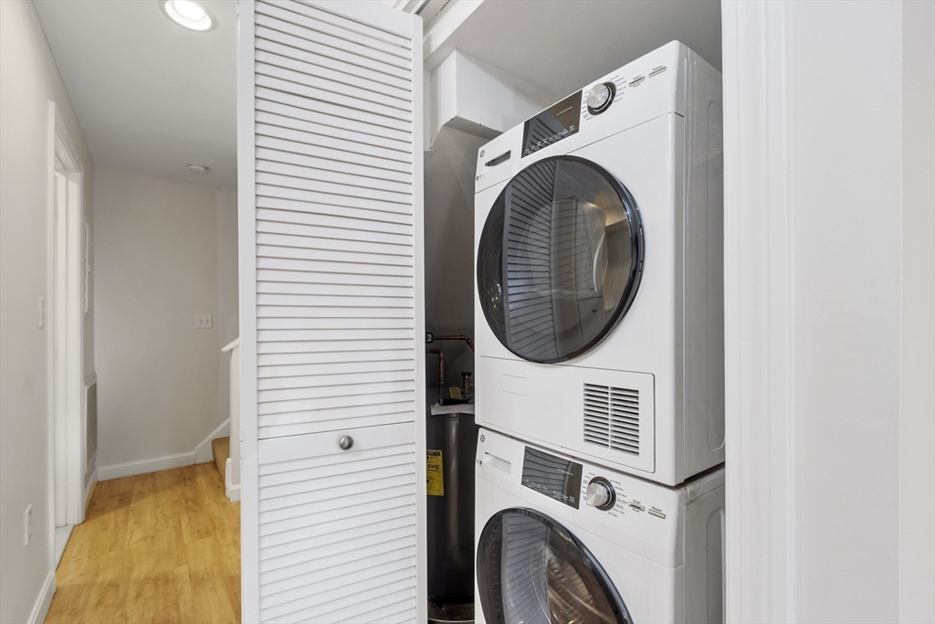 27 R West Street, Unit 8 Beverly, MA 01915 - Photo 8 of 22 Gallery Image 8