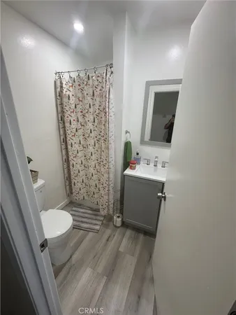 $3,100 | 150 West 49th Street, Long Beach, CA 90805