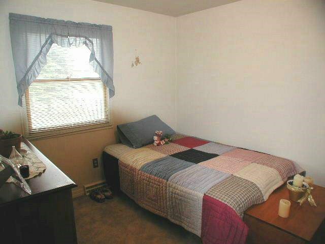 1908 Bedford Road Freeport, IL 61032 - Photo 7 of 9 Gallery Image 7