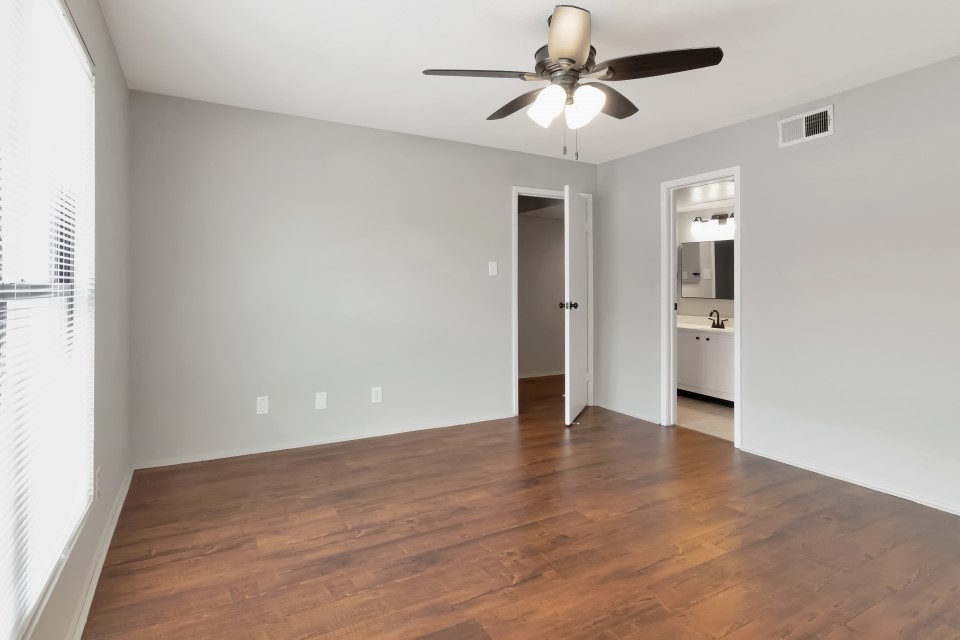 14777 Wunderlich Drive, Unit 1604 Houston, TX 77069 - Photo 5 of 19 an empty room with fan and entryway
