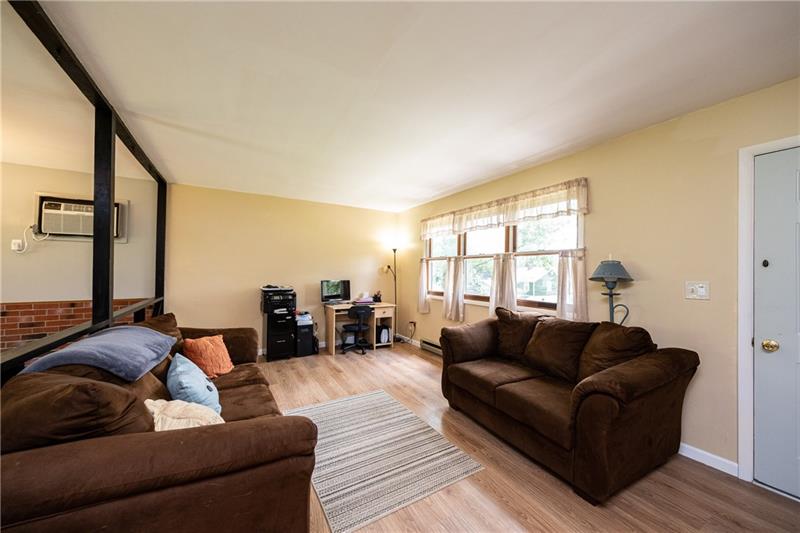 2008 Whitfield Road Clairton, PA 15025 - Photo 2 of 17 Gallery Image 2