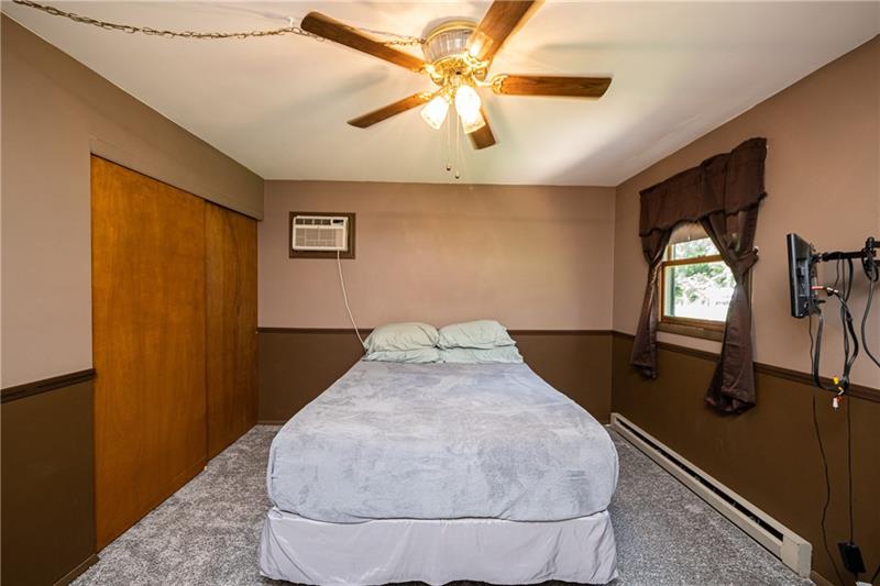 2008 Whitfield Road Clairton, PA 15025 - Photo 6 of 17 Gallery Image 6