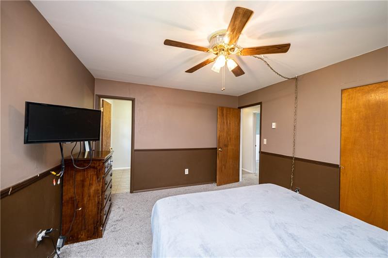 2008 Whitfield Road Clairton, PA 15025 - Photo 7 of 17 Gallery Image 7