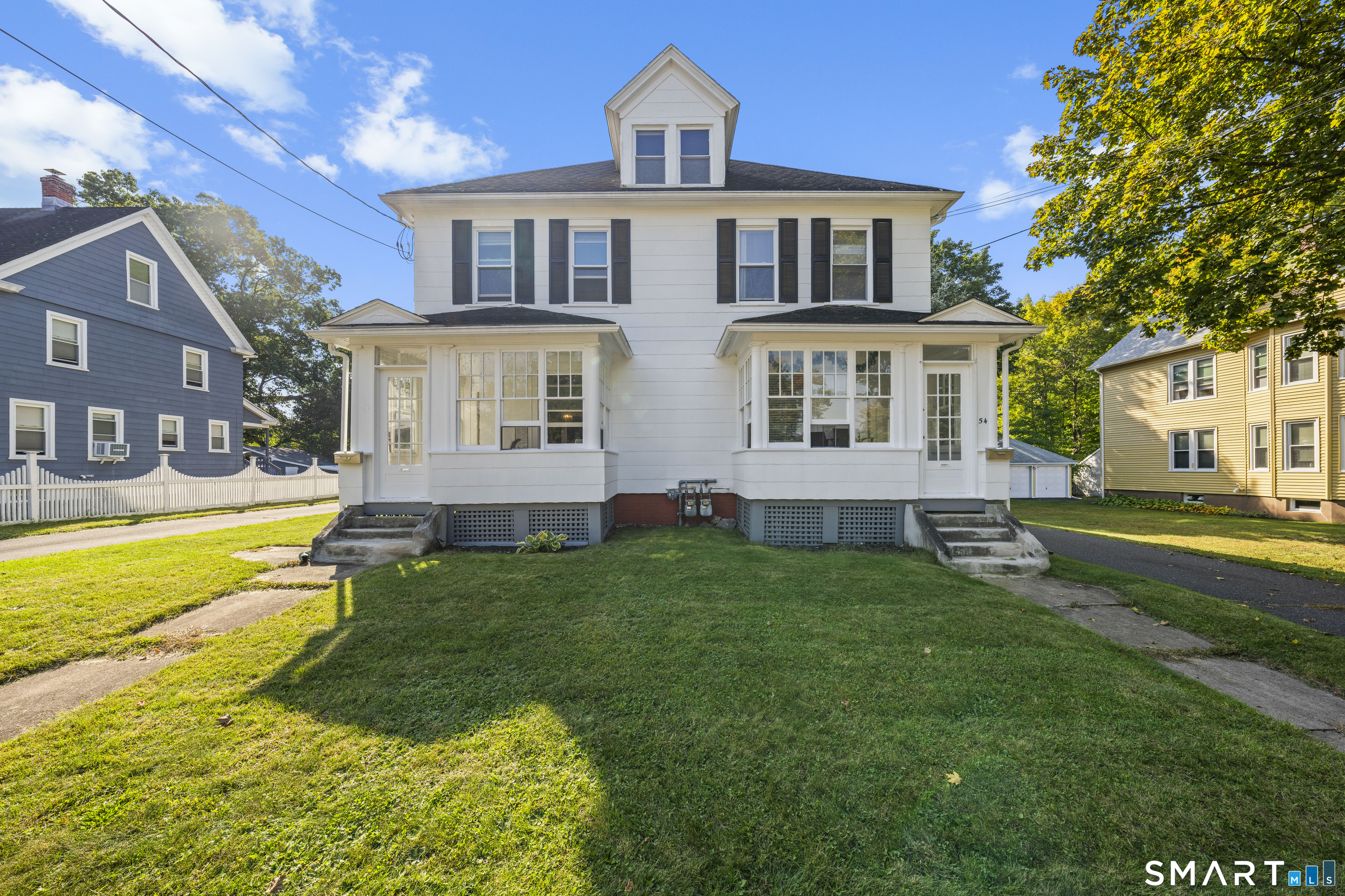 52 Russell Street Manchester, CT 06040 - Photo 2 of 37 Gallery Image 2