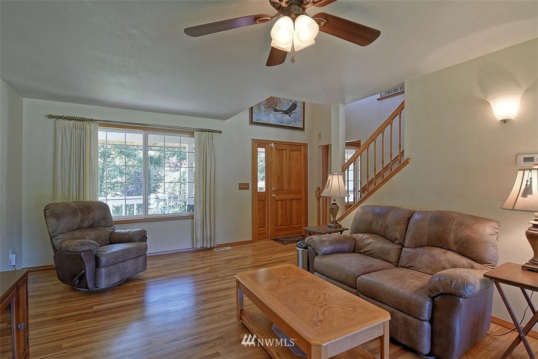 17501 Russian Road Arlington, WA 98223 - Photo 6 of 24 Gallery Image 6