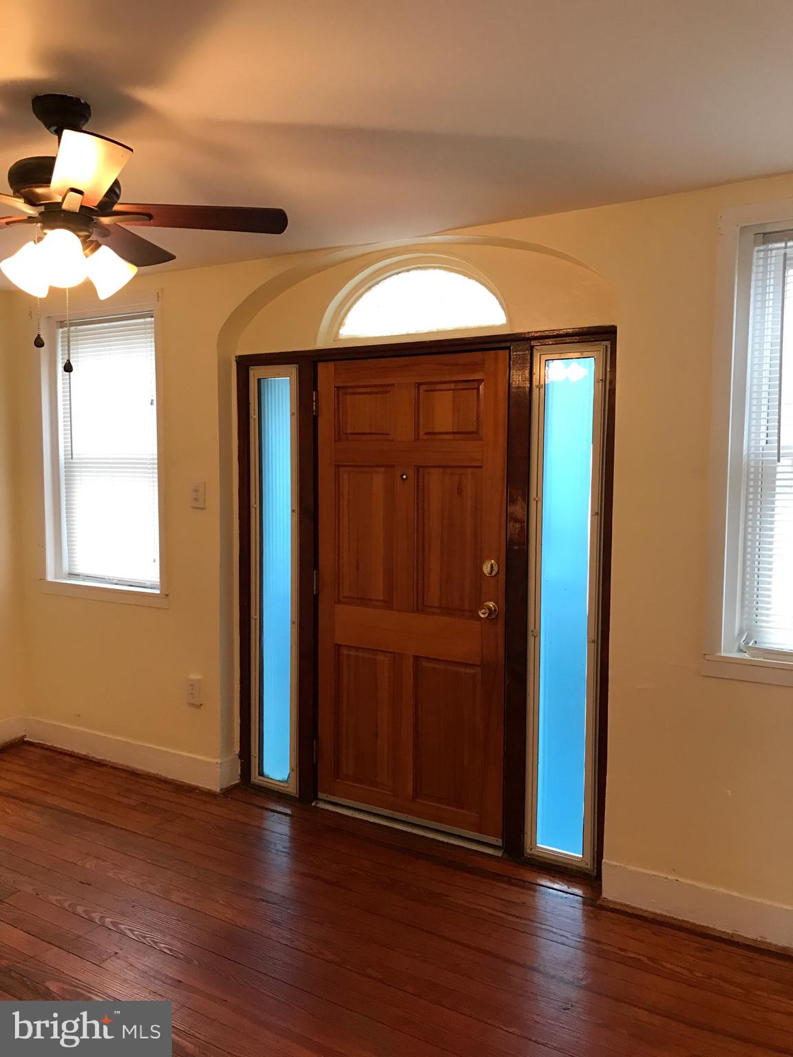 1371 Collings Road Camden, NJ 08104 - Photo 2 of 9