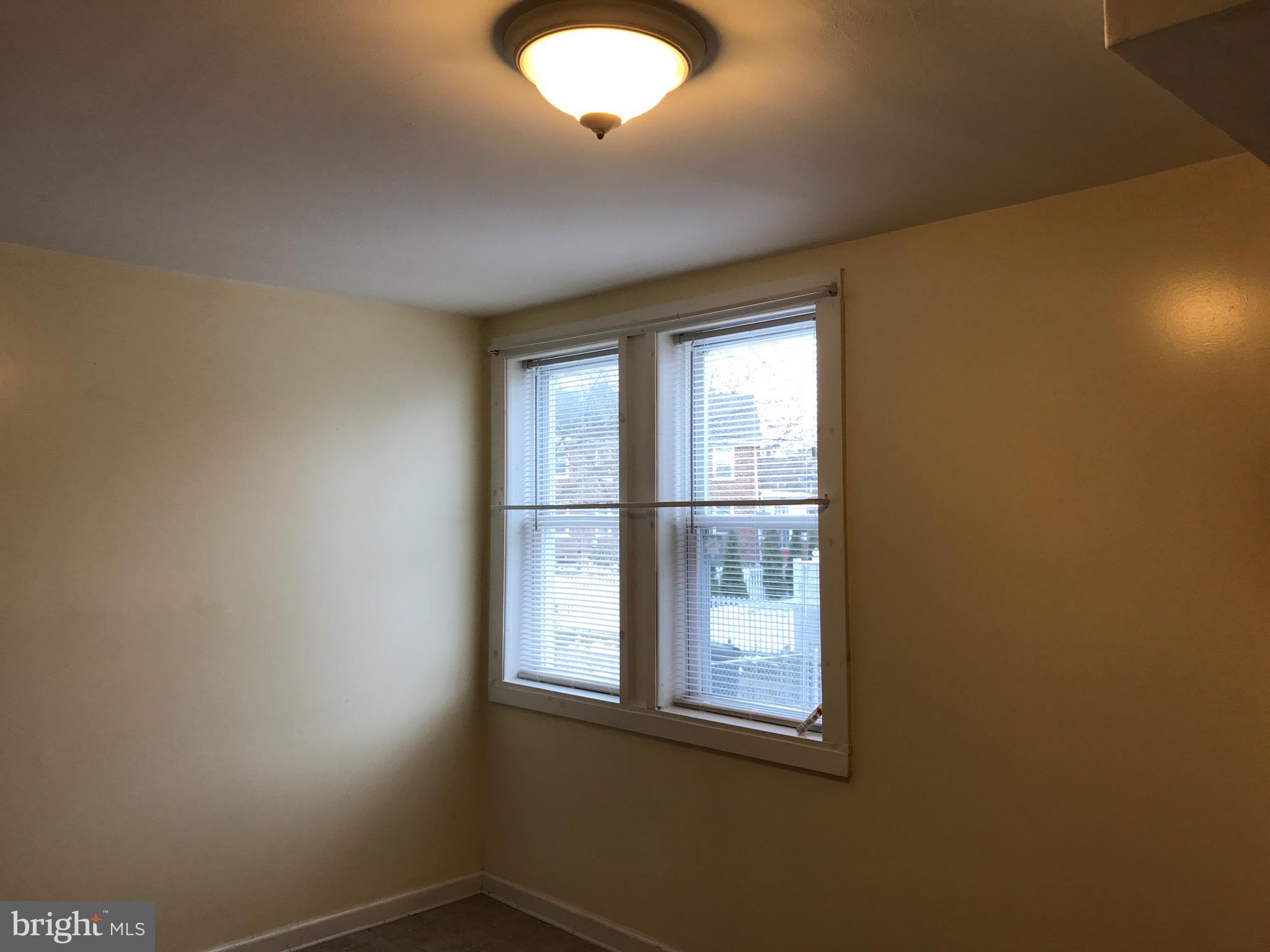 1371 Collings Road Camden, NJ 08104 - Photo 8 of 9