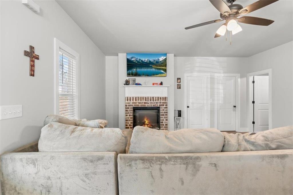 2522 Honeysuckle Lane Temple, GA 30179 - Photo 10 of 43