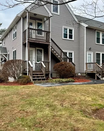 $305,000 | 23 Stefaniak Avenue, Unit 1, Webster, MA 01570