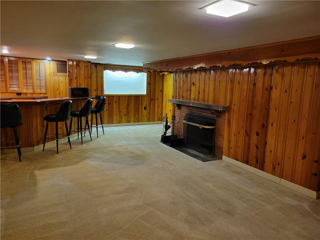 1260 Fox Chapel Road Pittsburgh, PA 15238 - Photo 8 of 29 a view of a livingroom with furniture