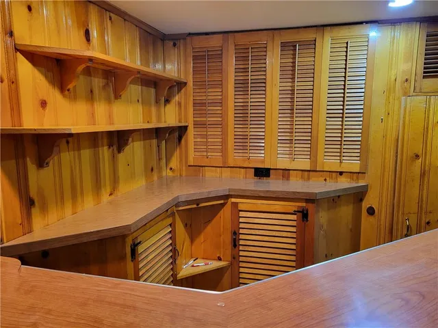 a view of walk in closet