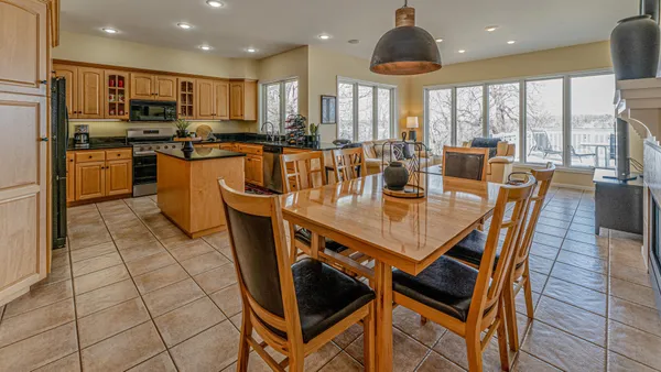 $1,100,000 | 1405 Geneva Drive, Alexandria, MN 56308