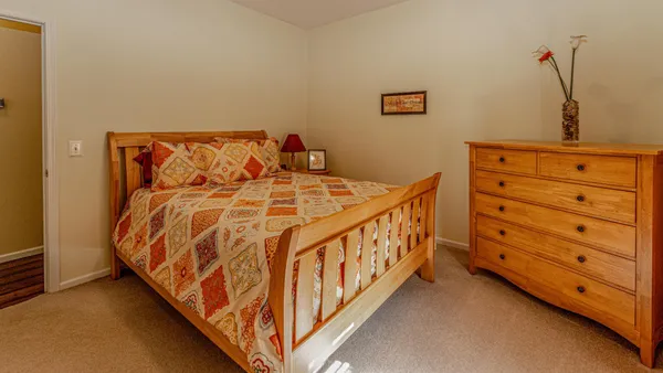 $1,100,000 | 1405 Geneva Drive, Alexandria, MN 56308