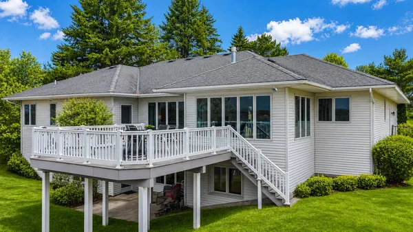 $1,100,000 | 1405 Geneva Drive, Alexandria, MN 56308