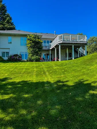 $1,100,000 | 1405 Geneva Drive, Alexandria, MN 56308
