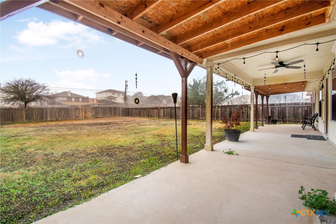 200 Memory Lane Harker Heights, TX 76548 - Photo 25 of 27 a view of a swimming pool with a balcony