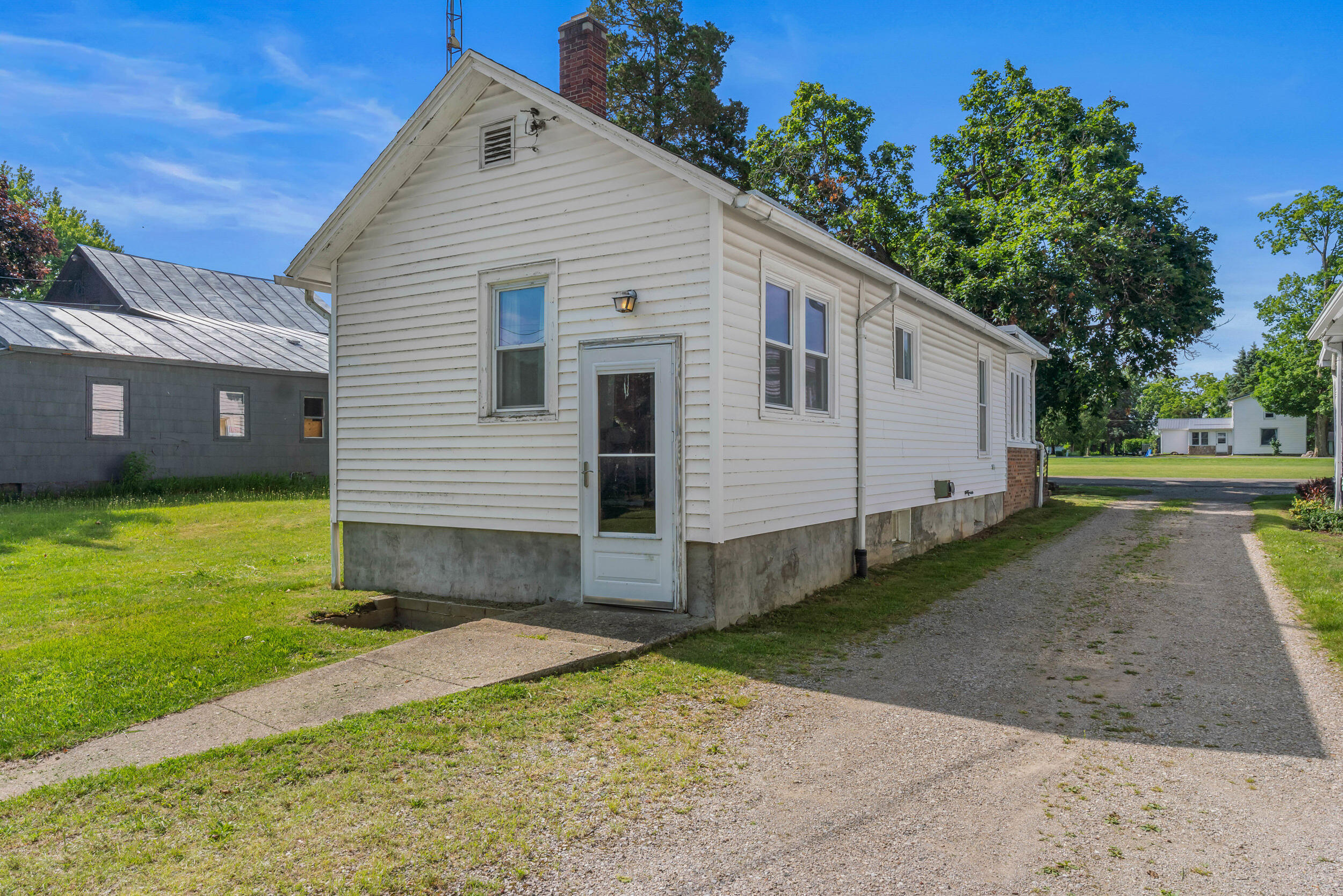 5388 Beecher Road Osseo, MI 49266 - Photo 26 of 42