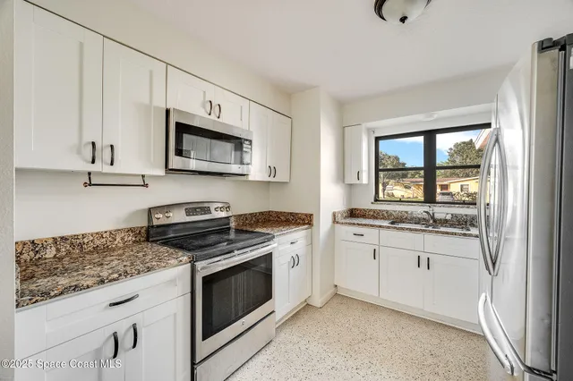 $2,799 | 155 Melbourne Avenue, Merritt Island, FL 32953