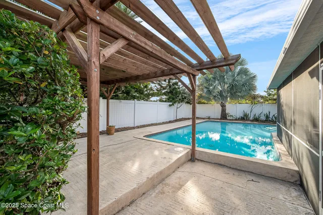 $2,799 | 155 Melbourne Avenue, Merritt Island, FL 32953