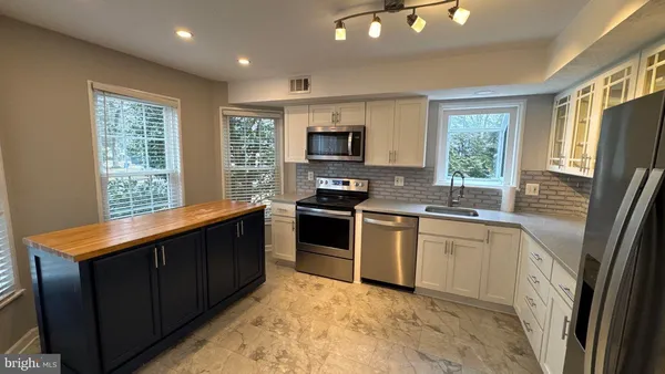 $3,300 | 7225 Steamerbell Row, Columbia, MD 21045