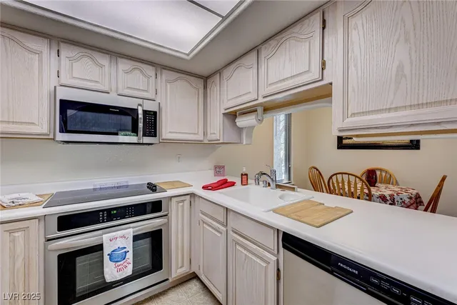 $185,000 | 601 Cabrillo Circle, Unit 534, Henderson, NV 89015