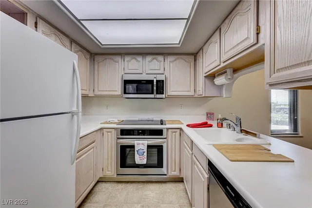 $185,000 | 601 Cabrillo Circle, Unit 534, Henderson, NV 89015