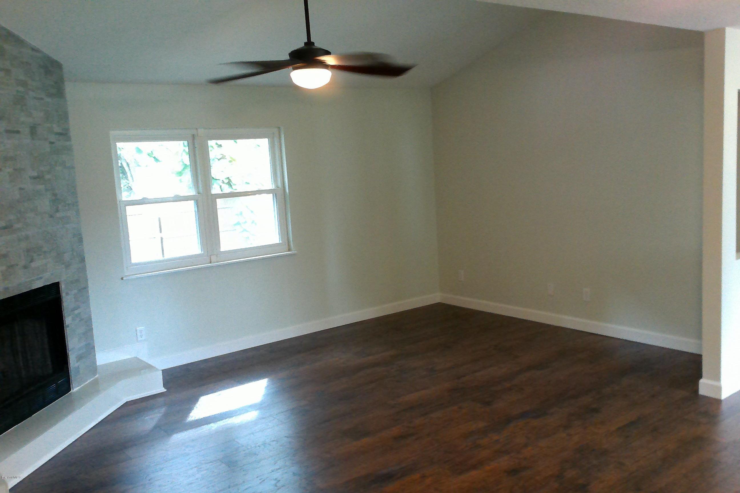 7401 Ester Road Cocoa, FL 32927 - Photo 18 of 41 Living area