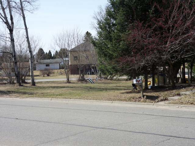 1319 Iverson Street Rhinelander, WI 54501 - Photo 12 of 12 Gallery Image 12