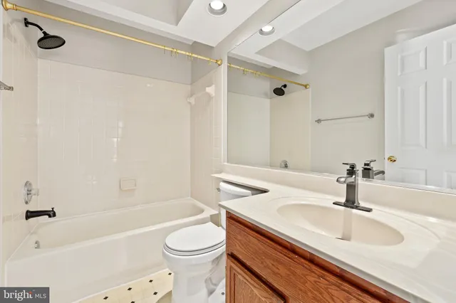 $600,000 | 14501 Brookmoor Lane, Centreville, VA 20120