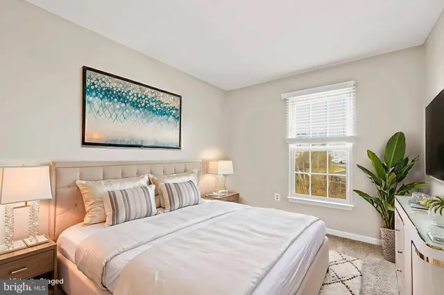 $600,000 | 14501 Brookmoor Lane, Centreville, VA 20120