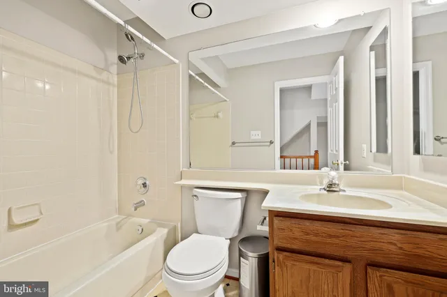 $600,000 | 14501 Brookmoor Lane, Centreville, VA 20120