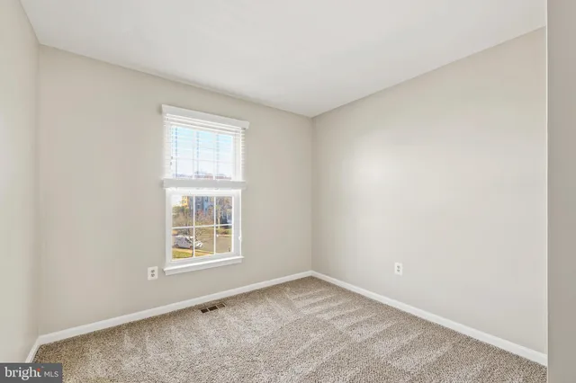 $600,000 | 14501 Brookmoor Lane, Centreville, VA 20120