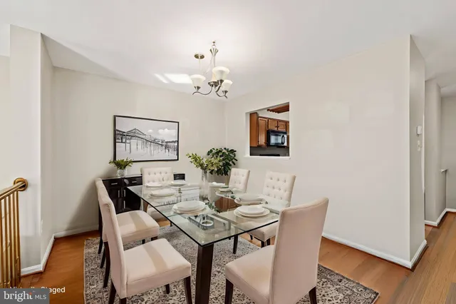 $600,000 | 14501 Brookmoor Lane, Centreville, VA 20120