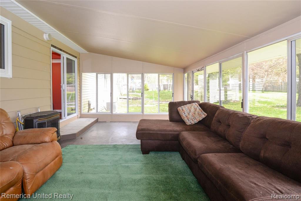 9500 Denton Hill Road Fenton, MI 48430 - Photo 23 of 29 Gallery Image 23
