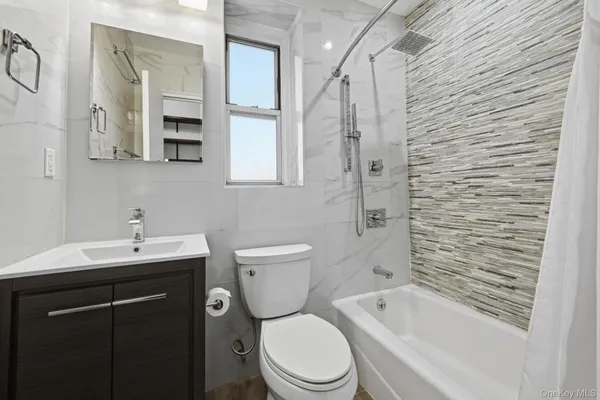 $385,000 | 83-33 Austin Street, Unit 2C | Kew Gardens