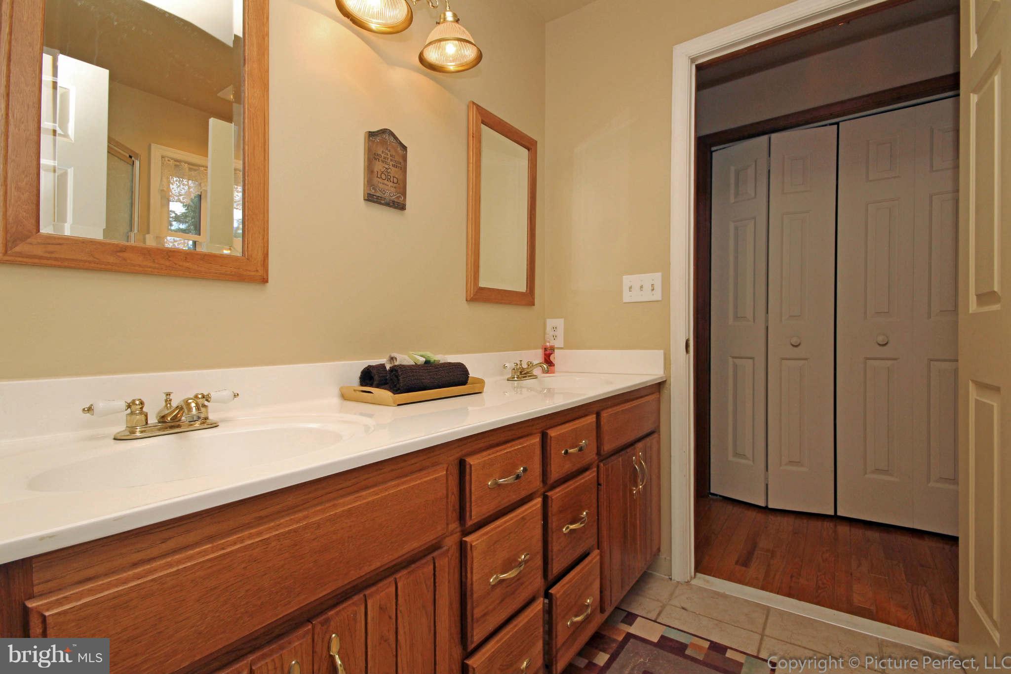 2634 Lander Road Jefferson, MD 21755 - Photo 15 of 30 Bath