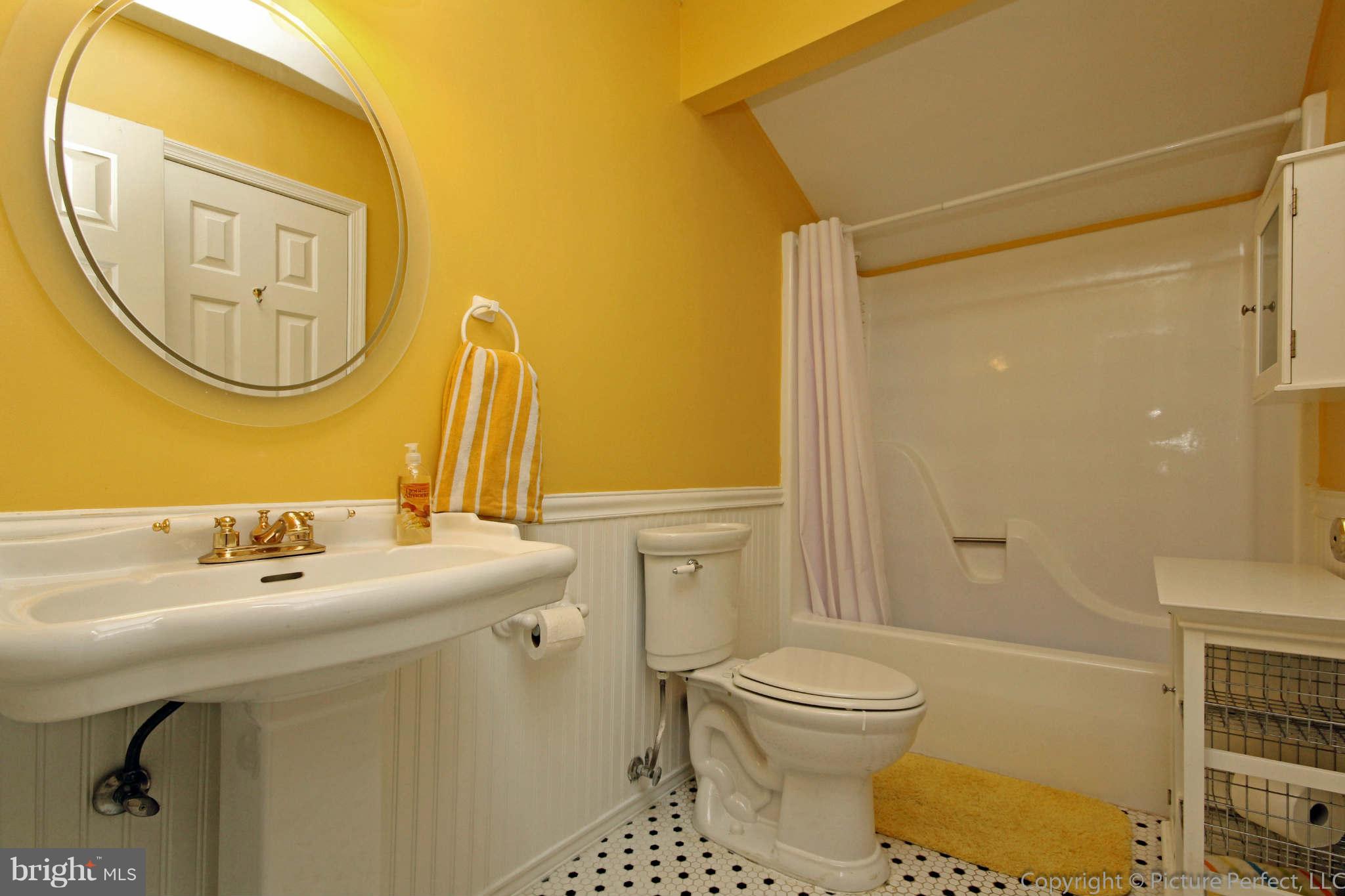 2634 Lander Road Jefferson, MD 21755 - Photo 19 of 30 Bath