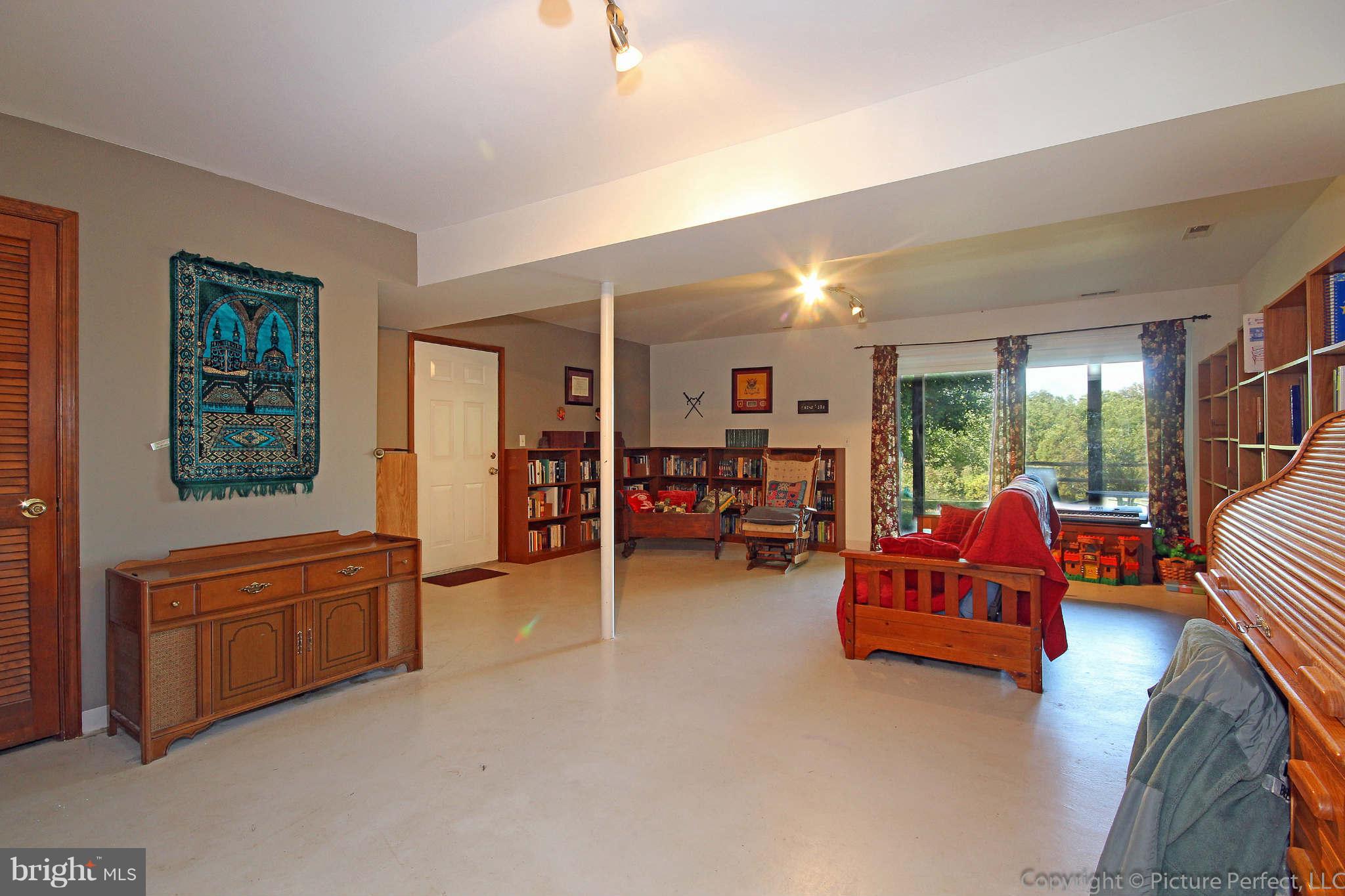2634 Lander Road Jefferson, MD 21755 - Photo 21 of 30 Interior (General)