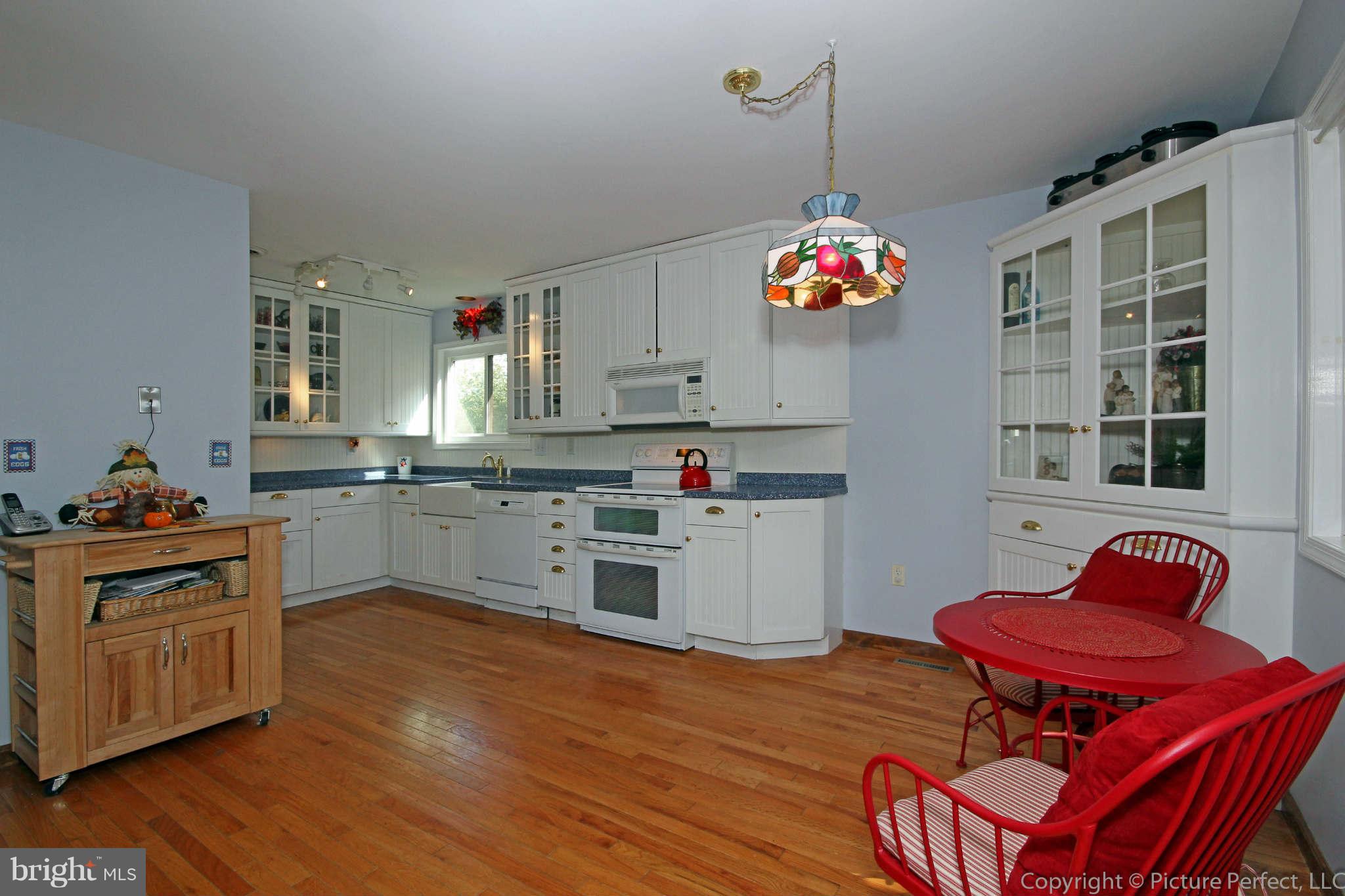 2634 Lander Road Jefferson, MD 21755 - Photo 6 of 30 Kitchen