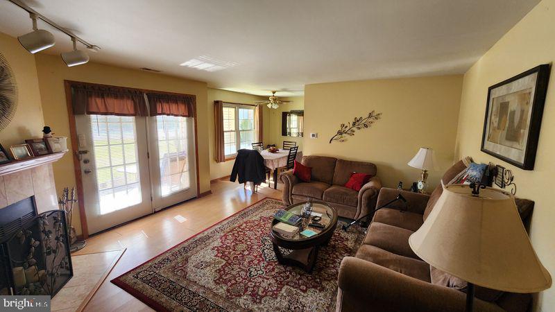160 Tavistock Road Cherry Hill, NJ 08034 - Photo 3 of 9